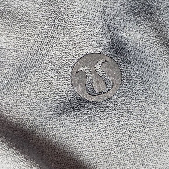 Mens Lululemon Gray Tie-Dye Performance Shirt Short Sleeve Crew Neck Size L - Picture 4 of 7